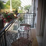 Daire Tano's Giardini Naxos